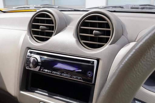 【呉市周辺のドライバー必見】夏本番前にチェック！車のエアコンが臭うときにすぐ試せる3つの対策
