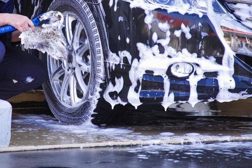 【プロ直伝】洗車機or手洗い、どっちが正解？呉市の潮風から愛車を守る「傷つけない洗車術」
