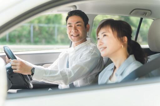 夏休み本番！自社ローンで賢く乗り換え、お盆の帰省・旅行に納車を間に合わせる方法