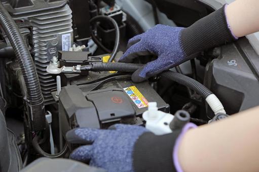 【夏トラブル注意！】車の下準備で猛暑を乗り切る！夏のバッテリー上がりを防ぐ原因と対策｜カーマッチ広島呉店