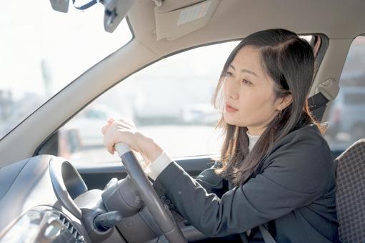 【呉市】自社ローンの支払いが不安な方へ！無理なく滞納を防ぐ3つの考え方とコツ｜カーマッチ広島呉店