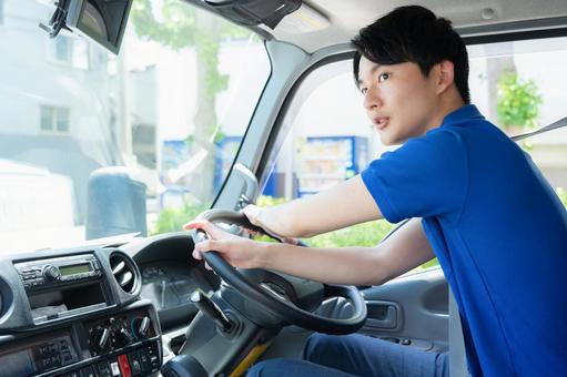 【呉市】「仕事で車が必要なのに買えない…」その悩みを自社ローンで解決できる理由